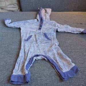 Old Navy Blue and White Baby Onesie